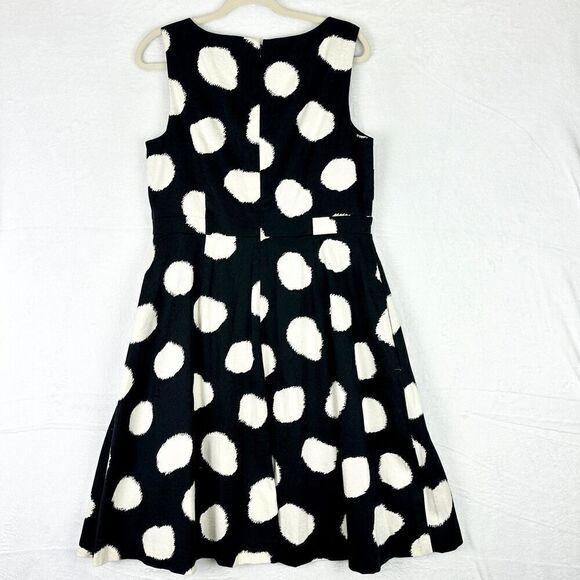 Talbots Large Polka Dot Fit and Flare Dress Size 12 Cotton Stretch Sleeveless - Picture 2 of 6